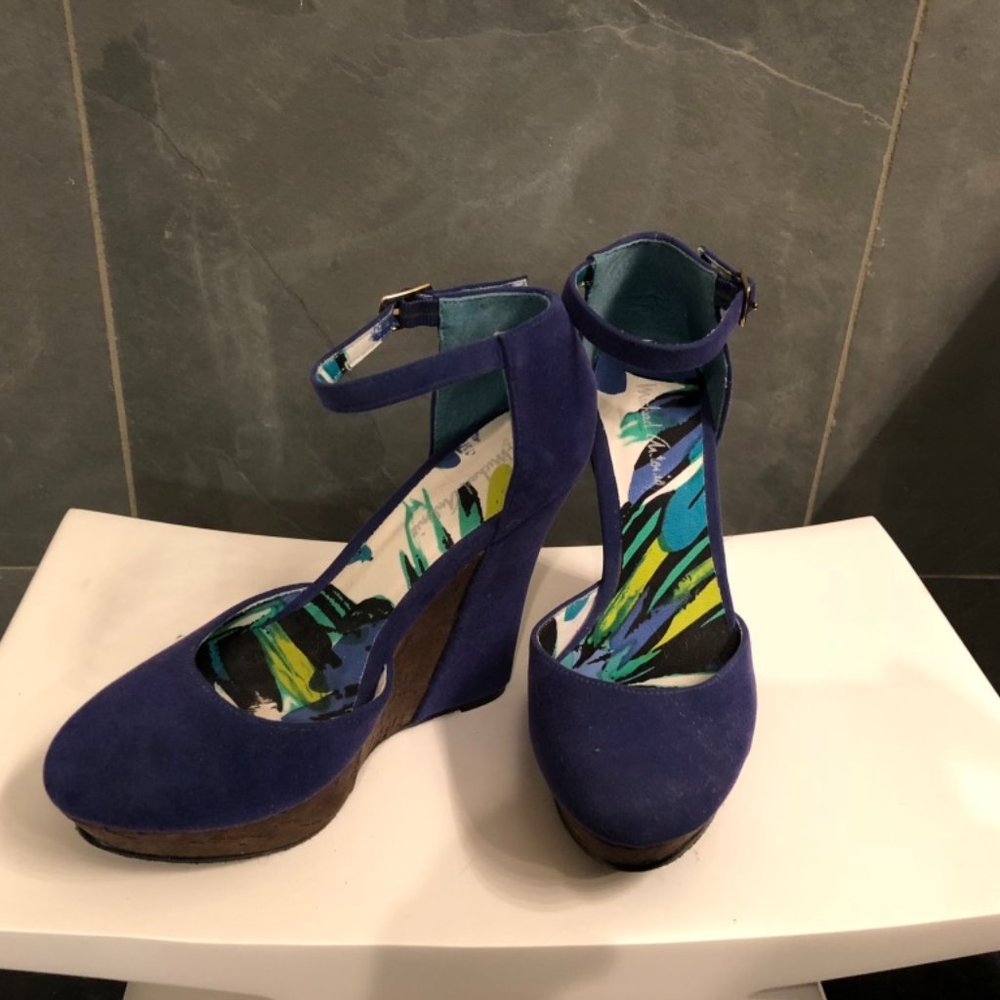 Michael Antonio Blue Platform Shoes size 6